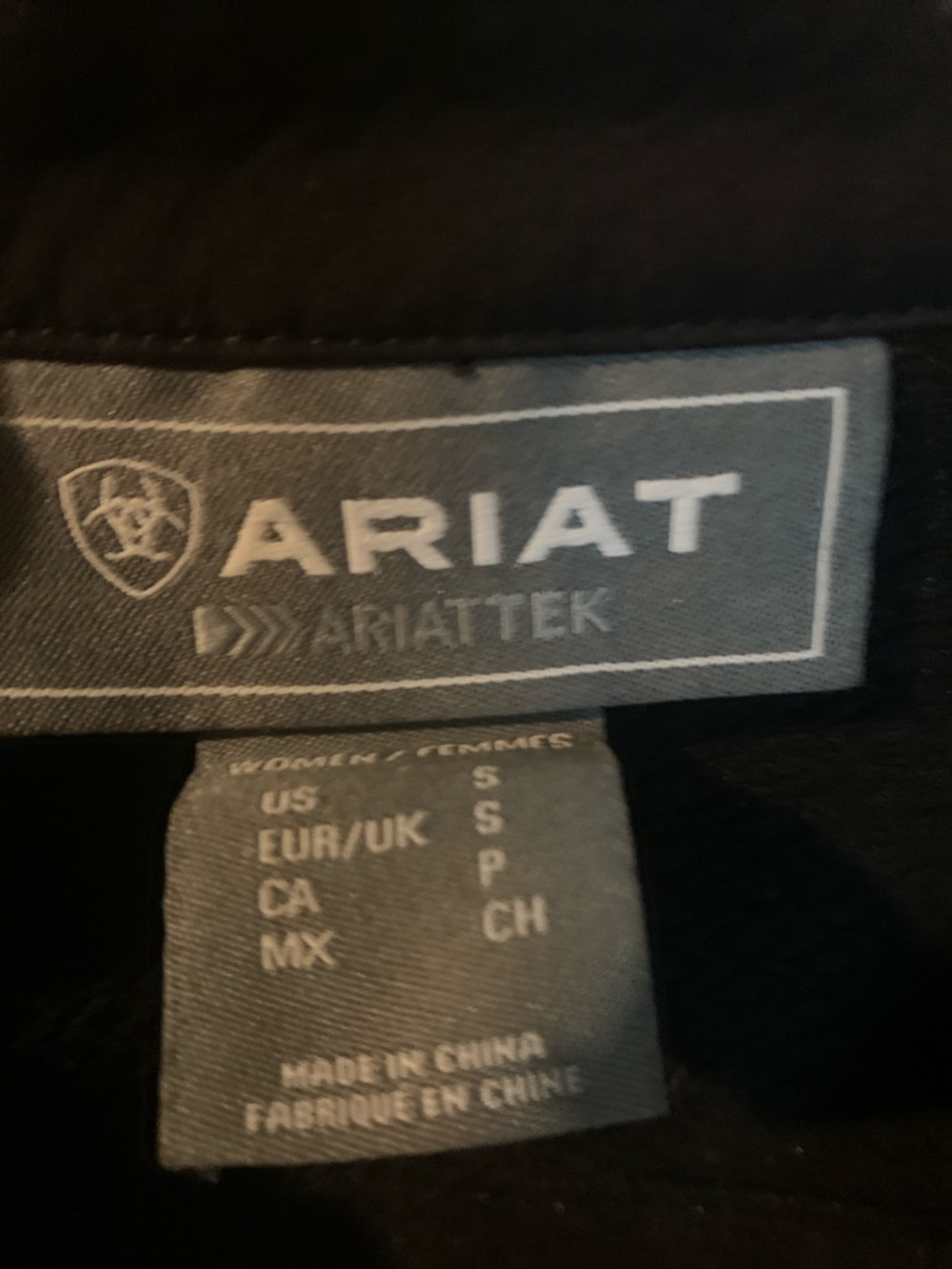 Ariat Black Zip Front Softshell Jacket with Shield Emblem - Picture 2 of 2
